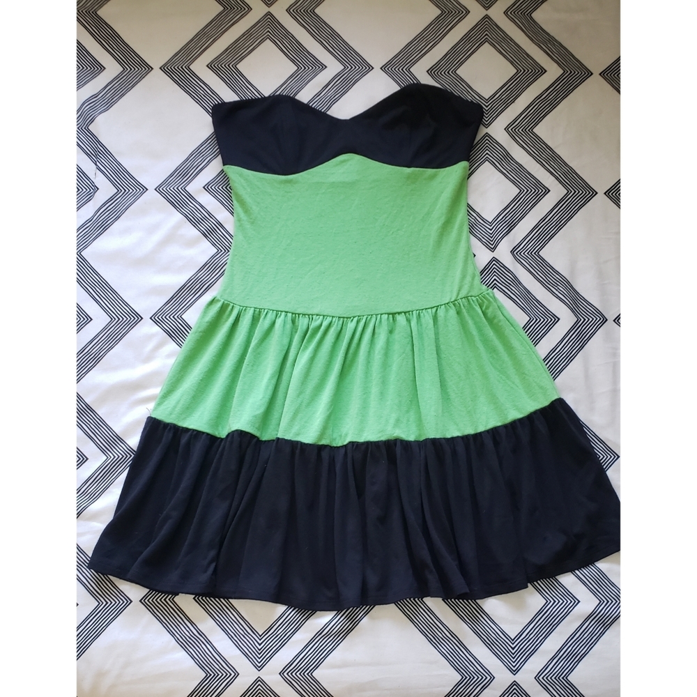 Green & black summer dress size small